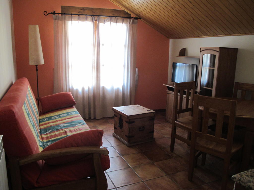 Apartamentos Casa Espanol Broto Esterno foto